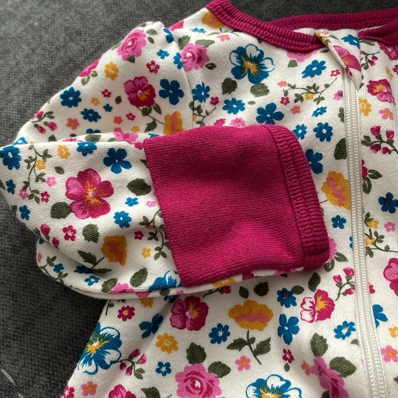 Longsleeve Newborn Floral Sleeper - Picture 3 of 5